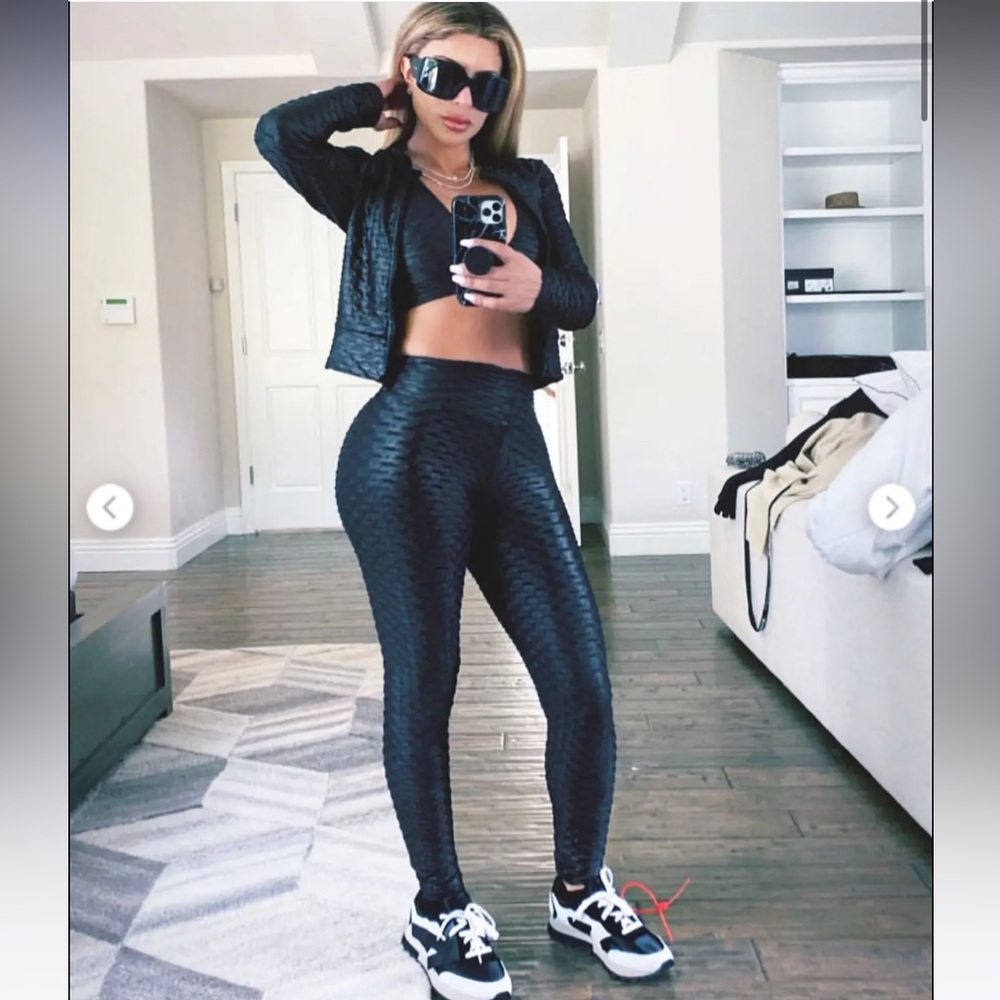 Açaí chrome set- leggings and bra